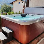 Hisa Bohinc Z Wellnessom *
