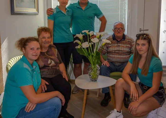 Hisa Bohinc Z Wellnessom * 톨민