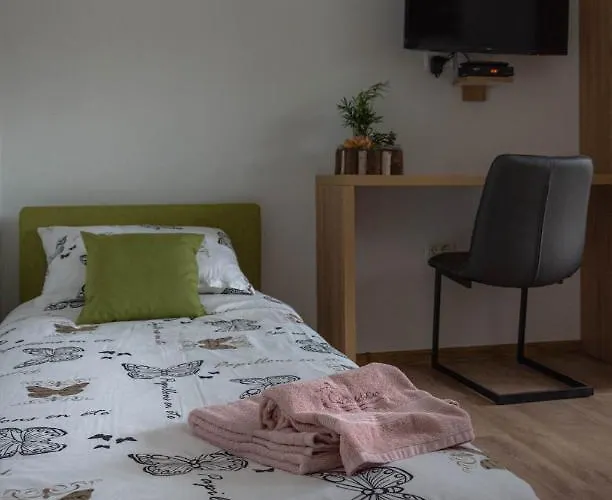 펜션 Hisa Bohinc Z Wellnessom 톨민